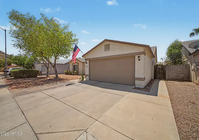 Photo 3 of Single family home for sale at 3027 W Daley Ln, Phoenix, AZ 85027 | MLS# 7067480 | Listing updated on 2026-09-11