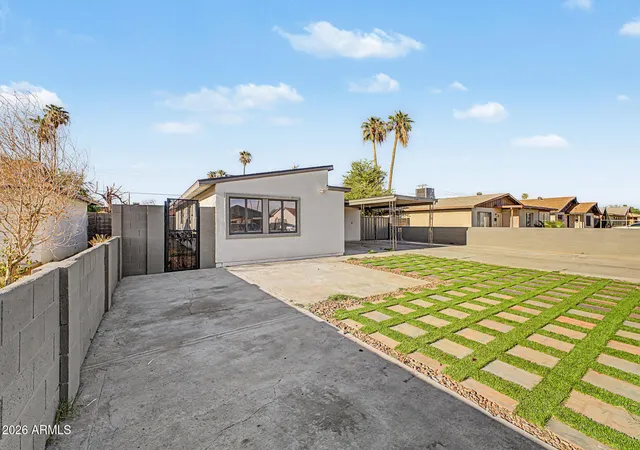 3rd image of 5308 W Edgemont Ave, Phoenix, AZ 85035 | MLS# 7067383