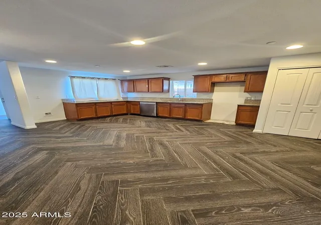 Photo 2 of Sale Pending at 5951 W Glenn Dr, Glendale, AZ 85301 | MLS# 7067421 | Listing updated on 2026-09-29