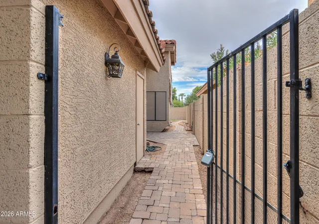 Photo 3 of Single family home for sale at 2337 W Shawnee Dr, Chandler, AZ 85224 | MLS# 7067470 | Listing updated on 2026-08-31