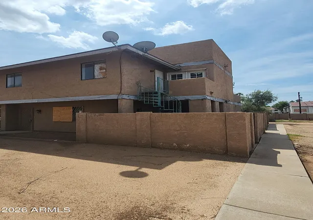 Photo 2 of Townhouse for sale at 4102 N 69th Lane #1406, Phoenix, AZ 85033 | MLS# 7067506 | Listing updated on 2026-09-18