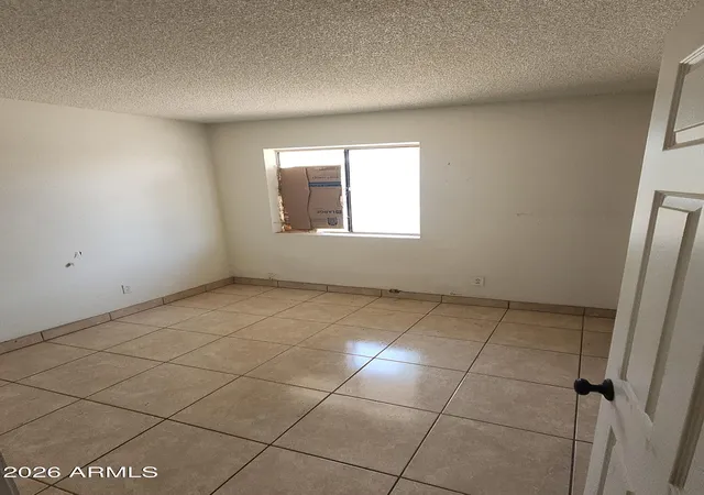 Photo 3 of Townhouse for sale at 4102 N 69th Lane #1406, Phoenix, AZ 85033 | MLS# 7067506 | Listing updated on 2026-09-18