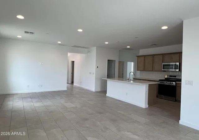 Photo 2 of Single family home for sale at 46885 W Crescent Moon Dr, Maricopa, AZ 85139 | MLS# 7067513 | Listing updated on 2026-10-02