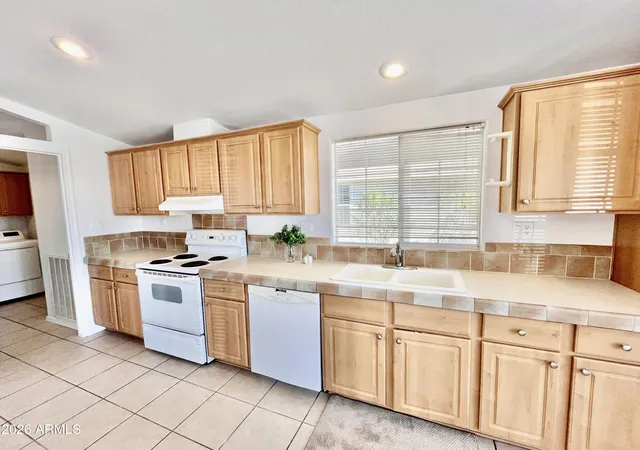 Photo 3 of Manufactured home for sale at 10960 N 67th Avenue #94, Glendale, AZ 85304 | MLS# 7067733 | Listing updated on 2026-09-11