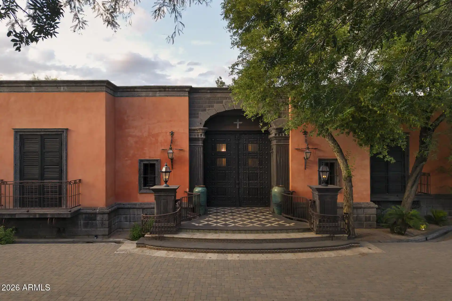 Photo 1 of Mansion for sale at 8100 N 68th Street, Paradise Valley, AZ 85253 | MLS# 7087482 | Listing updated on 2026-10-02