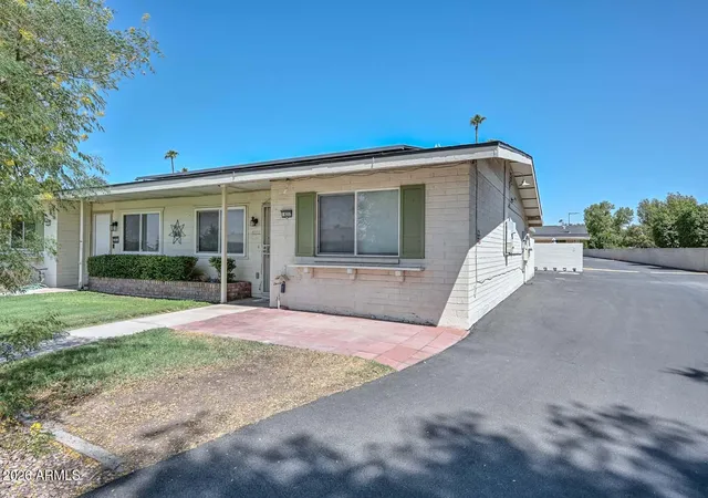 Photo 3 of Sale Pending at 9237 N 111th Ave, Sun City, AZ 85351 | MLS# 7067691 | Listing updated on 2026-09-11