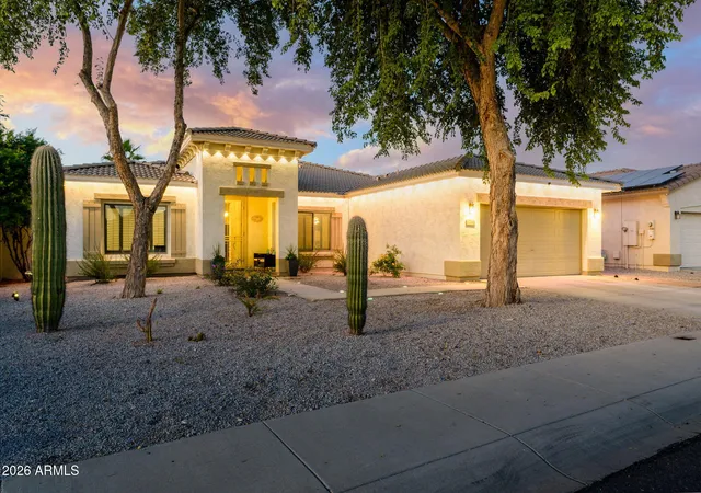 1st image of 17760 W Ivy Ln, Surprise, AZ 85388 | MLS# 7067603