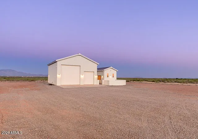 Photo 3 of Single family home for sale at 6233 W Airport Rd, Willcox, AZ 85643 | MLS# 7068032 | Listing updated on 2026-08-19