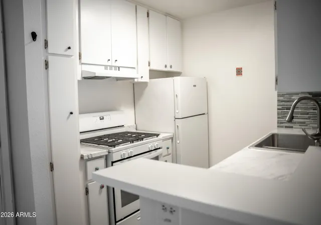 3rd image of 1701 W Tuckey Ln #229, Phoenix, AZ 85015 | MLS# 7069994