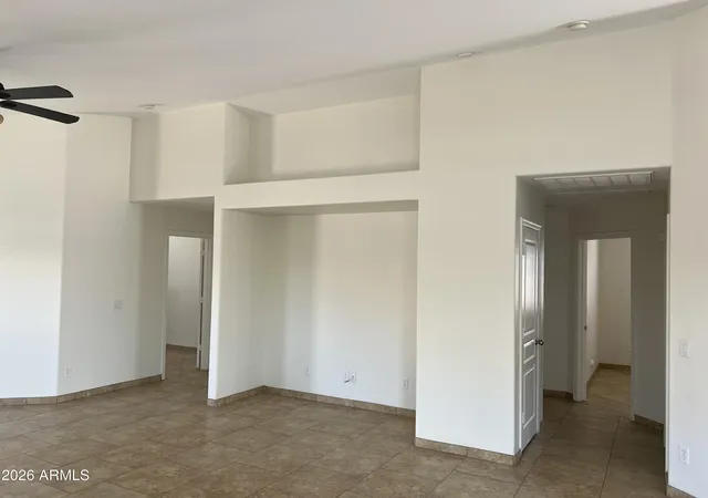 3rd image of 2556 W Tamarisk Ave, Phoenix, AZ 85041 | MLS# 7068021
