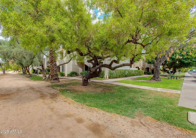 2nd image of 8225 N Central Ave #9, Phoenix, AZ 85020 | MLS# 7067797