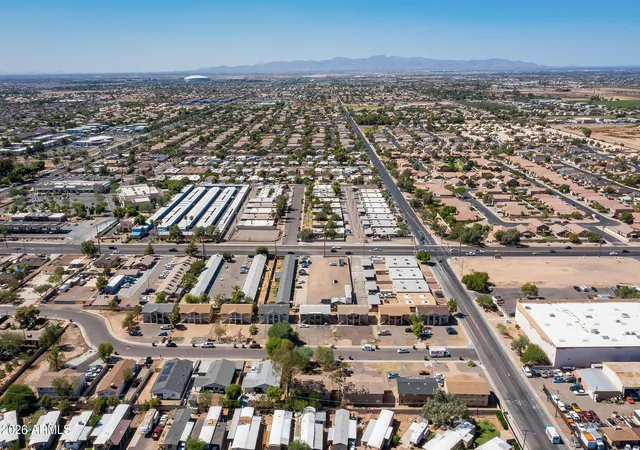 Photo 3 of Townhouse for sale at 7155 N 66th Drive, Glendale, AZ 85301 | MLS# 7067778 | Listing updated on 2026-08-17