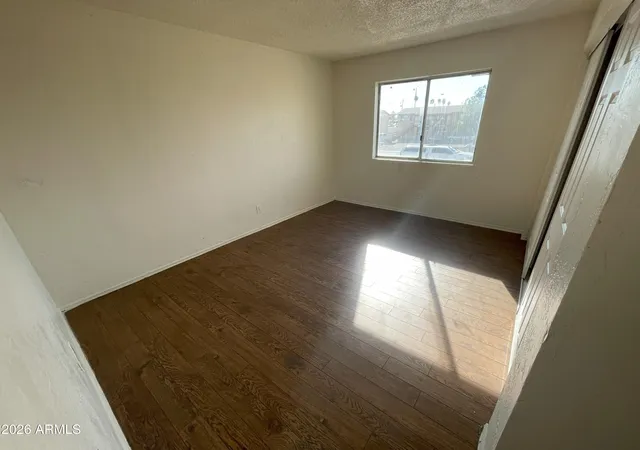 Photo 4 of Townhouse for sale at 7155 N 66th Drive, Glendale, AZ 85301 | MLS# 7067778 | Listing updated on 2026-08-17