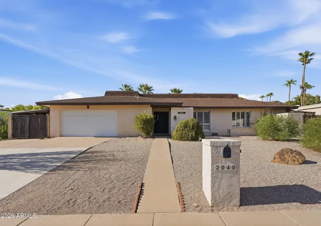 Photo 1 of Sale Pending at 2040 E State Ave, Phoenix, AZ 85020 | MLS# 7070635 | Listing updated on 2026-08-26