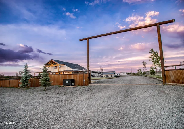 2nd image of 1093 School House Ln, Show Low, AZ 85901 | MLS# 7067779