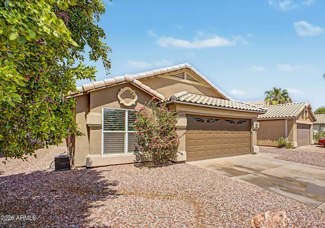 Photo 2 of Sale Pending at 4138 E Tanglewood Dr, Phoenix, AZ 85048 | MLS# 7068179 | Listing updated on 2026-09-11