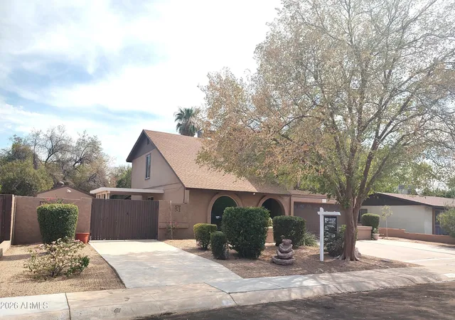 Photo 4 of Sale Pending at 6207 W Altadena Ave, Glendale, AZ 85304 | MLS# 7068619 | Listing updated on 2026-09-14