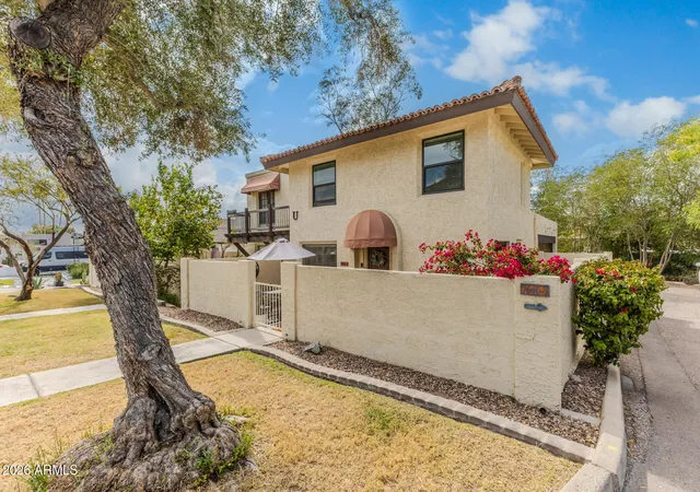 2nd image of 7640 N Dreamy Draw Dr #3, Phoenix, AZ 85020 | MLS# 7067769