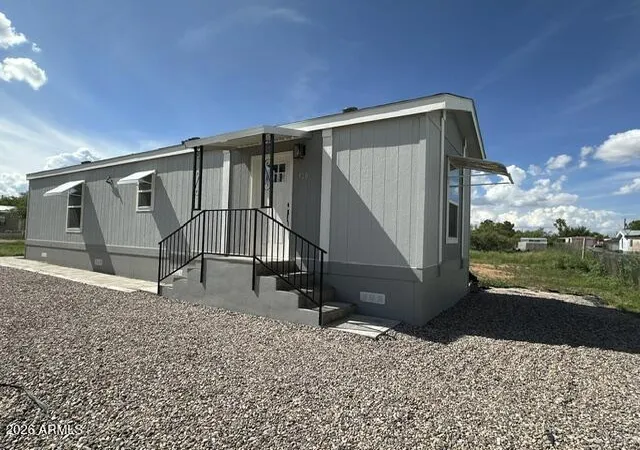 Photo 2 of Manufactured home for sale at 129 E Via Chica, Huachuca City, AZ 85616 | MLS# 7067820 | Listing updated on 2026-08-18