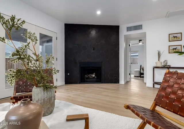 Photo 2 of Single family home for sale at 3321 N 17th Drive, Phoenix, AZ 85015 | MLS# 7067795 | Listing updated on 2026-09-15