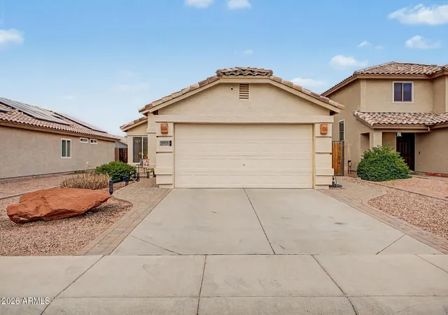 Photo 4 of Sale Pending at 11813 W Altadena Ave, El Mirage, AZ 85335 | MLS# 7067814 | Listing updated on 2026-09-14