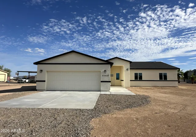 Photo 1 of Single family home for sale at 25427 W Patton Rd, Wittmann, AZ 85361 | MLS# 7067854 | Listing updated on 2026-09-13