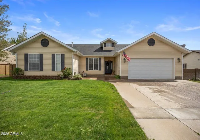 1st image of 1730 N Medina Loop, Show Low, AZ 85901 | MLS# 7067874