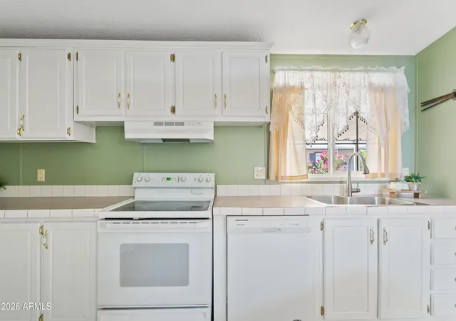 4th image of 3700 S Tomahawk Rd #31, Apache Junction, AZ 85119 | MLS# 7068101