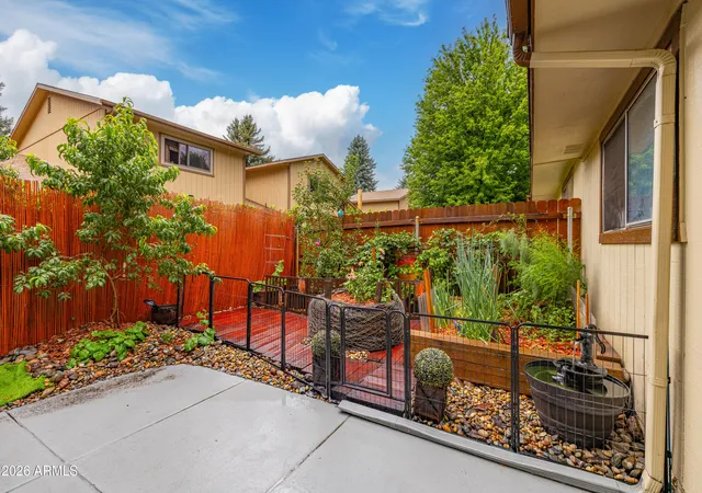 Photo 3 of Townhouse for sale at 2531 E Jeffrey Loop, Flagstaff, AZ 86004 | MLS# 7069882 | Listing updated on 2026-09-13