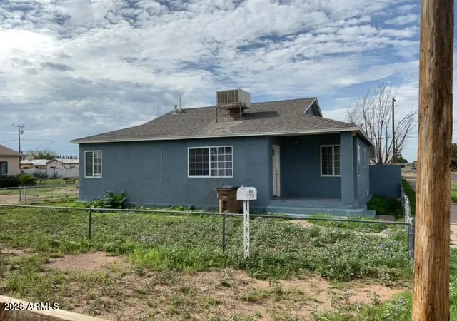 Photo 1 of Sale Pending at 1101 E 6th St, Douglas, AZ 85607 | MLS# 7071201 | Listing updated on 2026-09-10