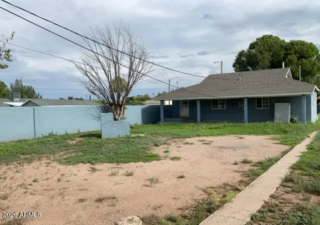 Photo 3 of Sale Pending at 1101 E 6th St, Douglas, AZ 85607 | MLS# 7071201 | Listing updated on 2026-09-10