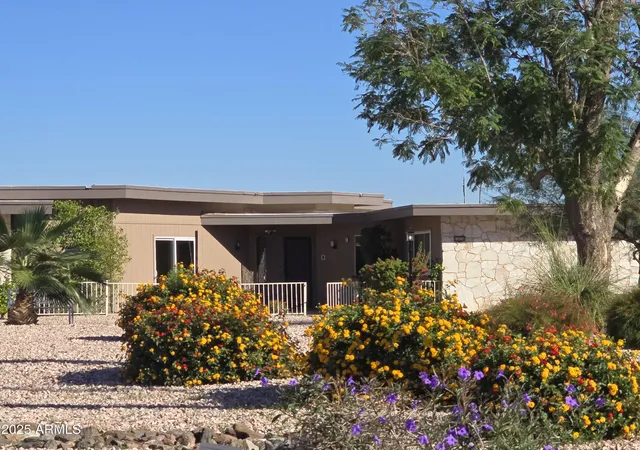 Photo 2 of Townhouse for sale at 10838 W Thunderbird Blvd, Sun City, AZ 85351 | MLS# 7067859 | Listing updated on 2026-10-07