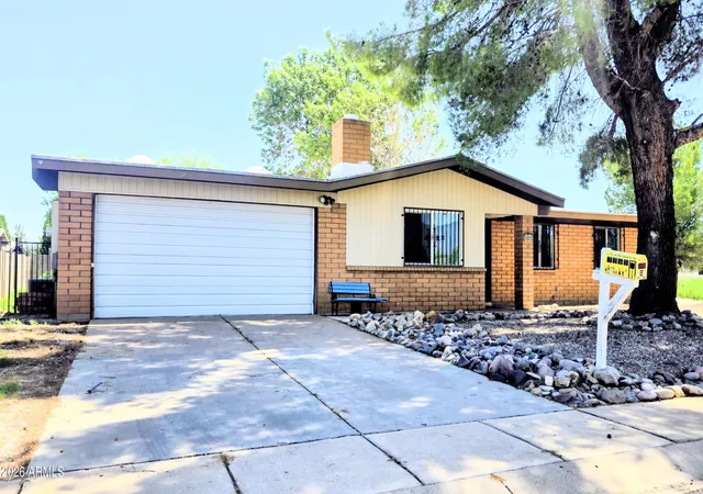 Photo 2 of Single family home for sale at 3865 Redwing Pl, Sierra Vista, AZ 85635 | MLS# 7067897 | Listing updated on 2026-08-18