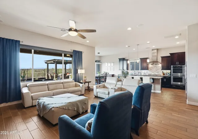 Photo 4 of Single family home for sale at 9998 W White Feather Ln, Peoria, AZ 85383 | MLS# 7072201 | Listing updated on 2026-08-28