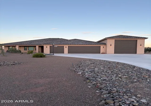 Photo 1 of Single family home for sale at 1055 Buckboard Trl, Wickenburg, AZ 85390 | MLS# 7067983 | Listing updated on 2026-08-19