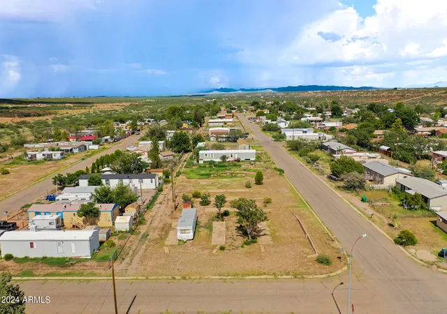 2nd image of 301 E Yuma St #7, Huachuca City, AZ 85616 | MLS# 7067979