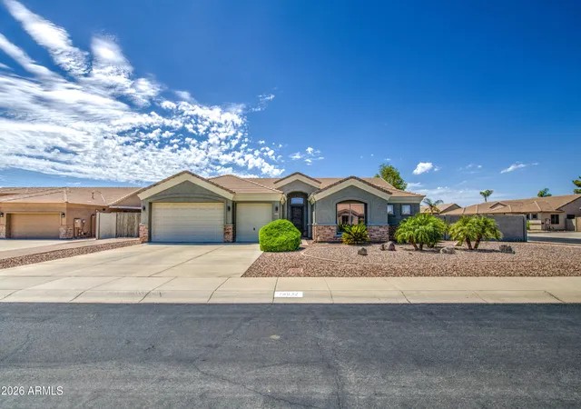 Photo 3 of Single family home for sale at 24632 N 46th Avenue, Glendale, AZ 85310 | MLS# 7068085 | Listing updated on 2026-10-11