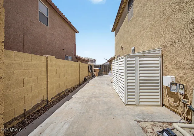 30th image of 26053 N 68th Dr, Peoria, AZ 85383 | MLS# 7070067