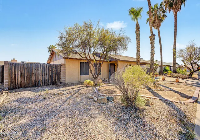 Photo 3 of Single family home for sale at 515 W Greentree Dr, Chandler, AZ 85225 | MLS# 7068268 | Listing updated on 2026-09-15