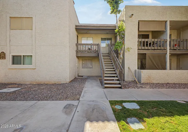 2nd image of 520 N Stapley Dr, Mesa, AZ 85203