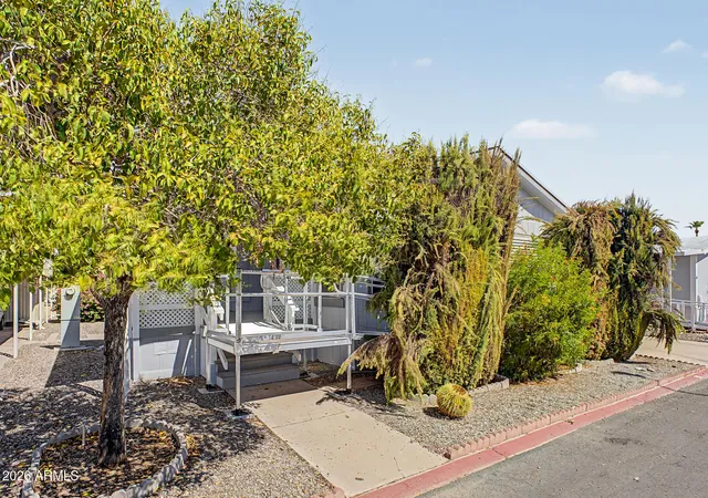 Photo 3 of Manufactured home for sale at 2650 W Union Hills Dr #55, Phoenix, AZ 85027 | MLS# 7069670 | Listing updated on 2026-10-07
