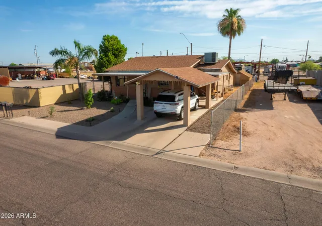 3rd image of 406 W 2Nd Ave, Casa Grande, AZ 85122 | MLS# 7068142