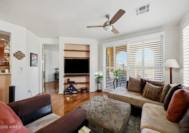 Photo 4 of Townhouse for sale at 10655 N 9th Street #123, Phoenix, AZ 85020 | MLS# 7068174 | Listing updated on 2026-10-20