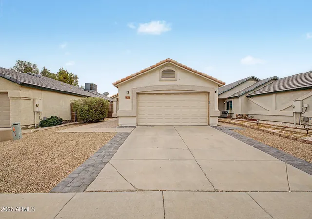 Photo 2 of Single family home for sale at 3035 W Covey Ln, Phoenix, AZ 85027 | MLS# 7068342 | Listing updated on 2026-08-19