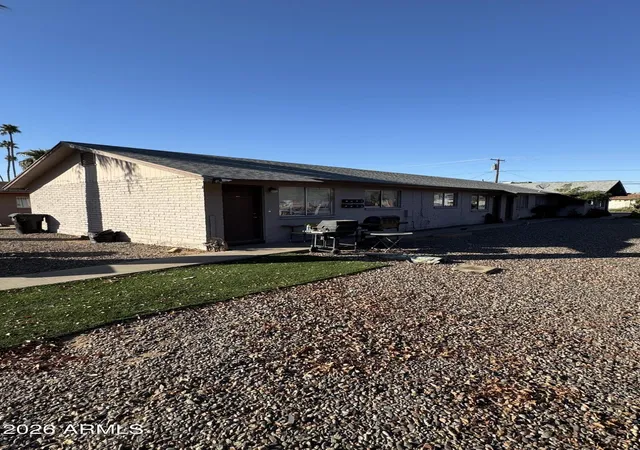 Townhouse for sale at 2126 E Broadway Rd, Mesa, AZ 85204 | MLS# 7068242