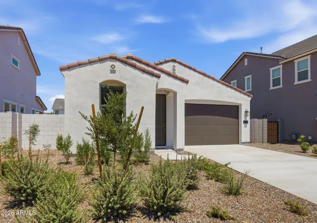 Photo 1 of Sale Pending at 3276 W Emerald Rd, San Tan Valley, AZ 85144 | MLS# 7068353 | Listing updated on 2026-10-11