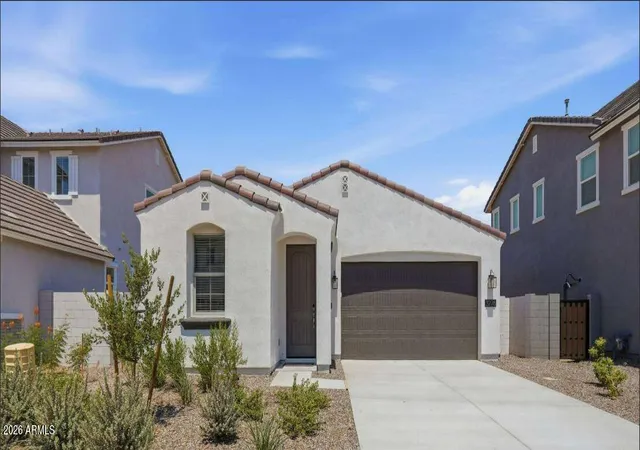 Photo 2 of Sale Pending at 3276 W Emerald Rd, San Tan Valley, AZ 85144 | MLS# 7068353 | Listing updated on 2026-10-11