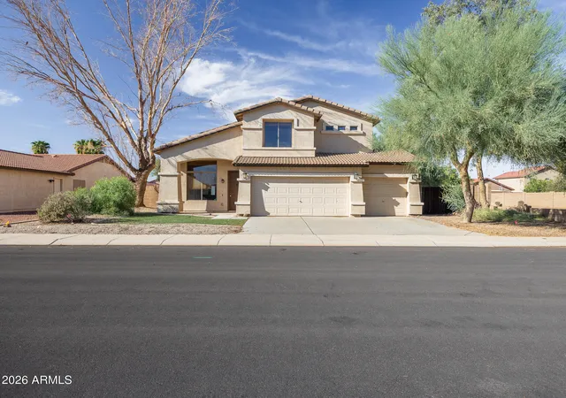 Photo 3 of Sale Pending at 1359 E 11th St, Casa Grande, AZ 85122 | MLS# 7072530 | Listing updated on 2026-09-18