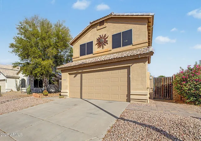 Photo 3 of Single family home for sale at 2233 E Soft Wind Dr, Phoenix, AZ 85024 | MLS# 7069388 | Listing updated on 2026-09-19