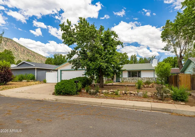 1st image of 4950 E Broken Bow Dr, Flagstaff, AZ 86004 | MLS# 7068367